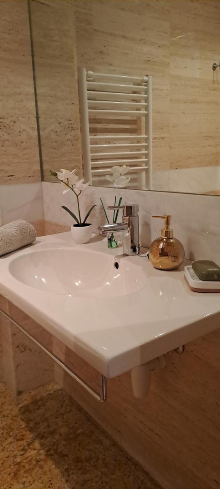 Habitaciones De Lujo Con Hermosas Vistas A La Cuidad Burgo Εξωτερικό φωτογραφία